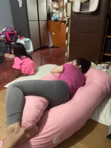 𝐎𝐌𝐆𝐏𝐡 𝐀𝐮𝐭𝐡𝐞𝐧𝐭𝐢𝐜 𝐆𝐢𝐚𝐧𝐭 5 FT, 3.5 KG U-Shaped Pregnancy Maternity Pillow 𝐁𝐔𝐘 𝟏 𝐏𝐢𝐥𝐥𝐨𝐰 + 𝐅𝐑𝐄𝐄 𝟐 𝐏𝐮𝐧𝐝𝐚 photo review