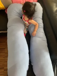 𝐎𝐌𝐆𝐏𝐡 𝐀𝐮𝐭𝐡𝐞𝐧𝐭𝐢𝐜 𝐆𝐢𝐚𝐧𝐭 5 FT, 3.5 KG U-Shaped Pregnancy Maternity Pillow 𝐁𝐔𝐘 𝟏 𝐏𝐢𝐥𝐥𝐨𝐰 + 𝐅𝐑𝐄𝐄 𝟐 𝐏𝐮𝐧𝐝𝐚 photo review