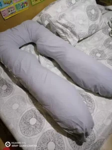 OMGPh Authentic Giant Bundle 5 FT 3.5 Kg Pregnancy Pillow Maternity Pillow - Good for 5ft and up photo review