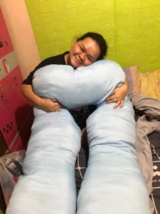 OMGPh Authentic Giant Bundle 5 FT 3.5 Kg Pregnancy Pillow Maternity Pillow - Good for 5ft and up photo review